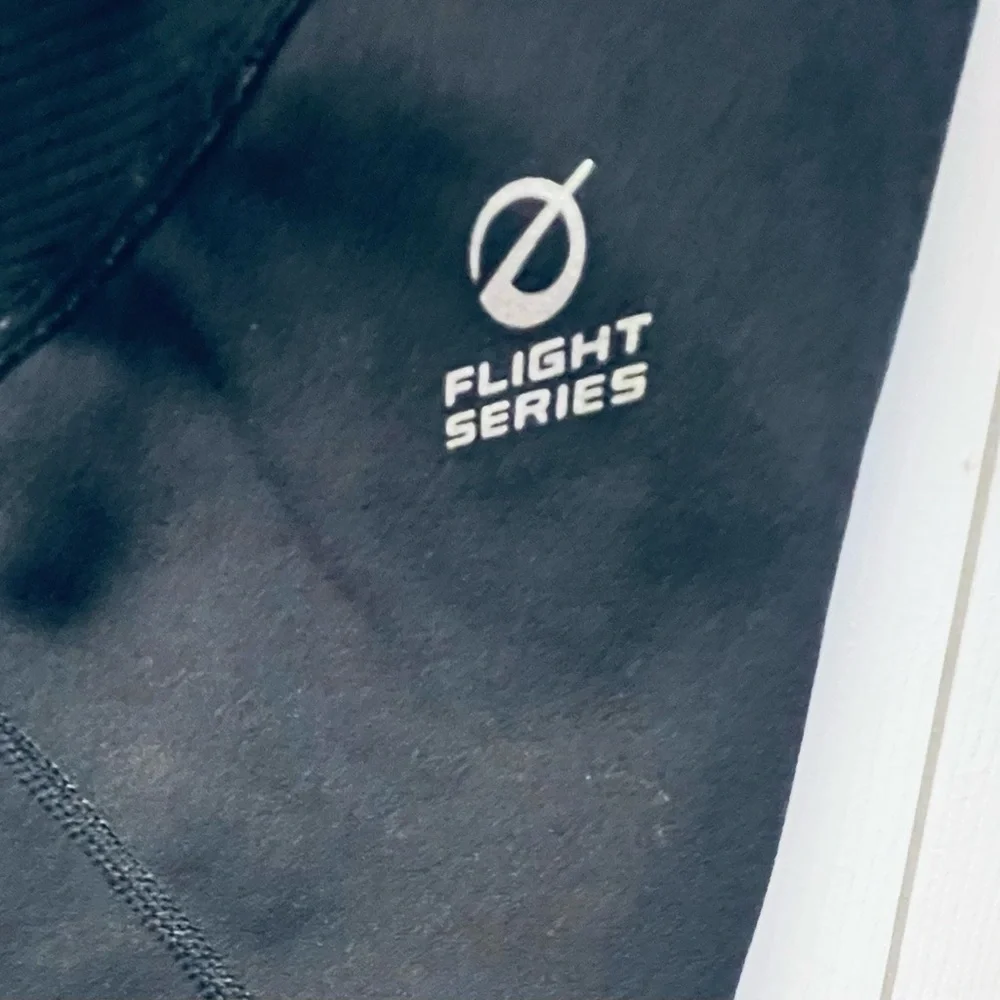 The North Face Size S/P Men’s Black Windbreaker Flight series pants - Picture 4 of 7